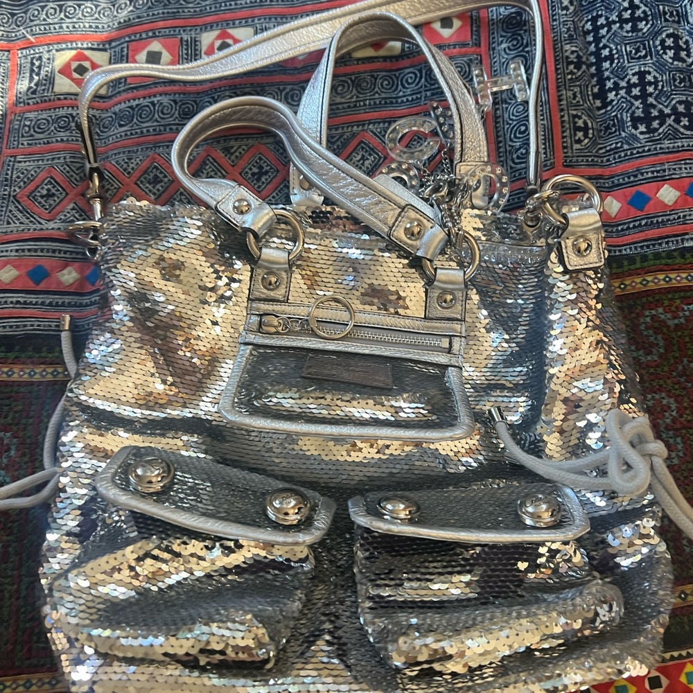 COACH POPPY SILVER SEQUIN BAG